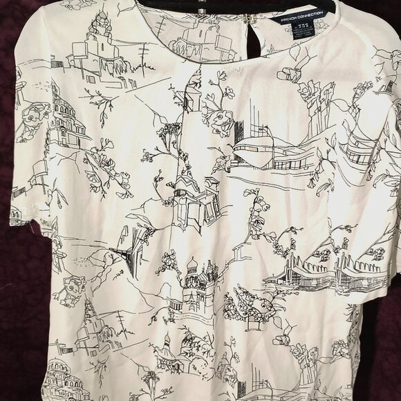 French Connection White and Black Print Blouse w/ One Button Backed - Picture 1 of 3